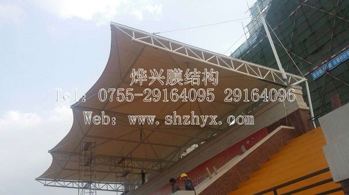 樂灣國際運(yùn)動(dòng)場(chǎng)膜結(jié)構(gòu)體育看臺(tái).jpg