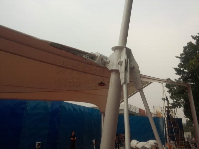 景觀張拉膜結(jié)構(gòu)遮陽(yáng)棚-深圳市燁興膜結(jié)構(gòu)工程有限公司 景觀張拉膜結(jié)構(gòu)遮陽(yáng)棚.jpg