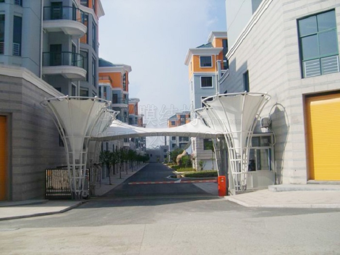 膜結(jié)構(gòu)出口-深圳市燁興膜結(jié)構(gòu)工程有限公司 膜結(jié)構(gòu)出口.jpg