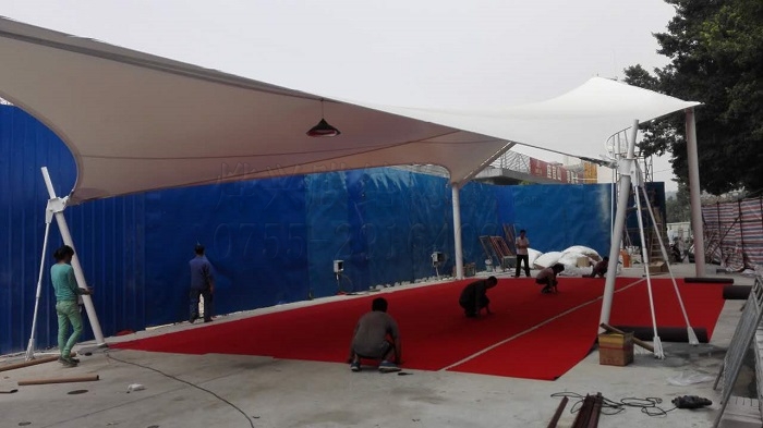 佛山樵嶺張拉膜結(jié)構(gòu)遮陽(yáng)棚-深圳市燁興膜結(jié)構(gòu)工程有限公司 佛山樵嶺張拉膜結(jié)構(gòu)遮陽(yáng)棚.jpg