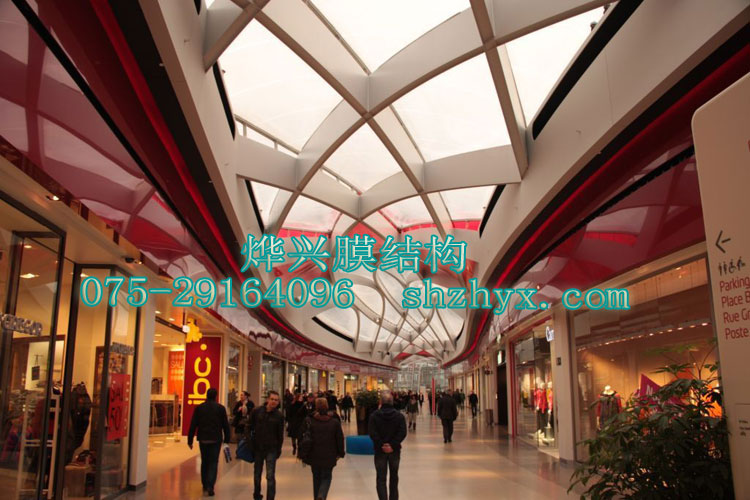 商場(chǎng)建筑方案配上ETFE膜結(jié)構(gòu)，彰顯大智慧