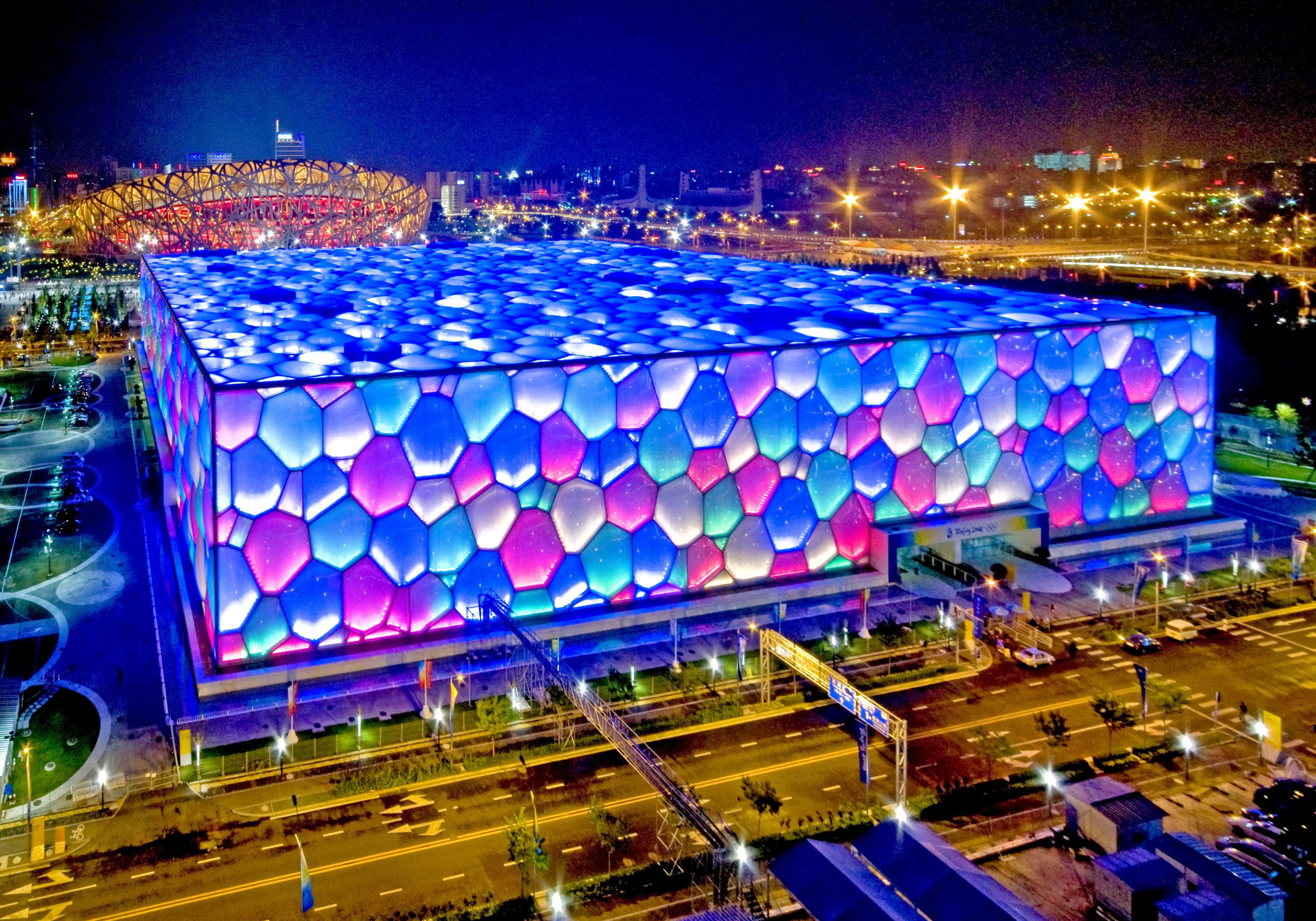 為什么很多標志性建筑都采用膜結(jié)構(gòu)？